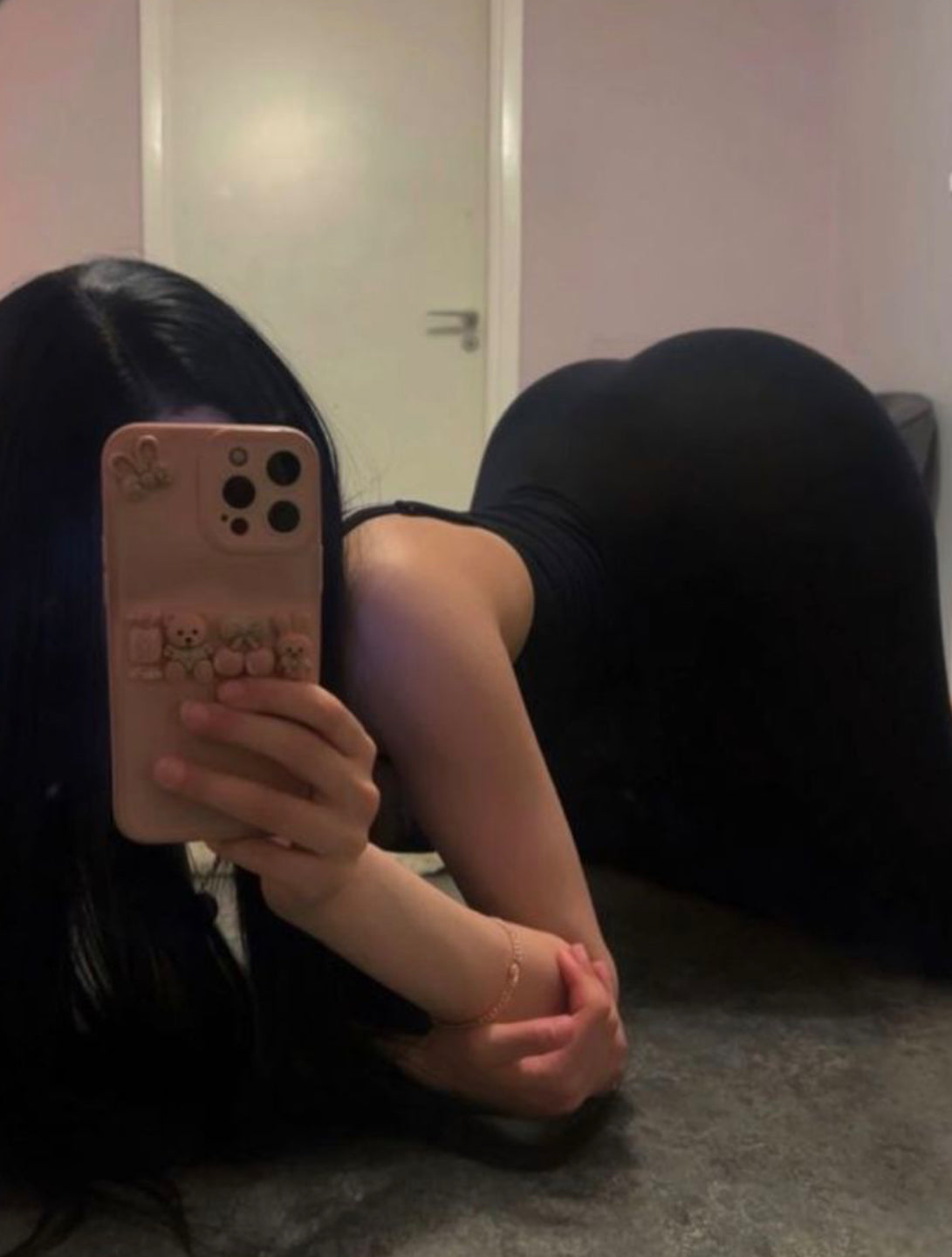 Pack Sugardaddy: 20 photos + 10 vidéos + 2 cams